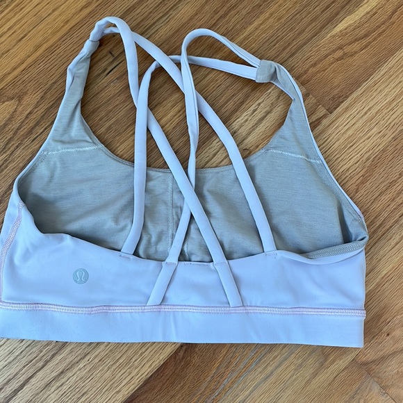 Lululemon sports bra - Picture 2 of 3